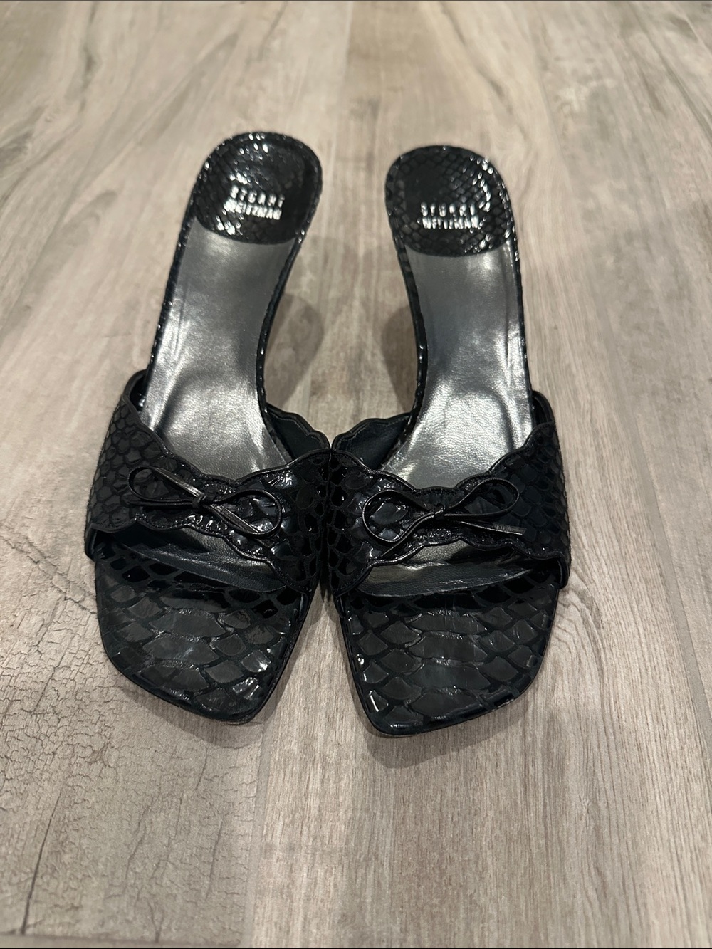 Stuart Weitzman- Black Leather Slide Sandals - Women